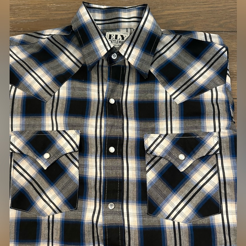 ELY Cattleman Long‎ Sleeve Pearl Snap Size S Gently Worn
